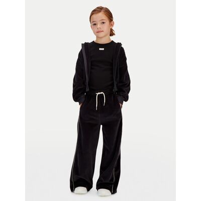 Calvin Klein Jeans Spodnie dresowe Velvet IG0IG03057 Czarny Regular Fit 10 Czarny Dziewczynka Calvin Klein Jeans Spodnie dresowe Velvet IG0IG03057 Czarny Regular Fit 10 Czarny Dziewczynka