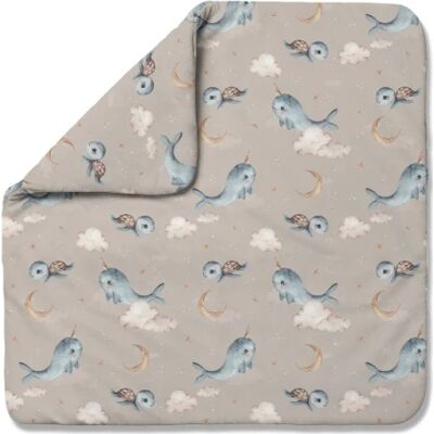 Waldin bambusowa kołdra niemowlęca 75x75 + wstęga do rożka Wieloryb Dark Beige Waldin bambusowa kołdra niemowlęca 75x75 + wstęga do rożka Wieloryb Dark Beige