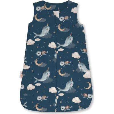 Waldin bambusowy śpiworek dla niemowlaka 2.5 tog 0-6 m. Wieloryby Dark Blue Waldin bambusowy śpiworek dla niemowlaka 2.5 tog 0-6 m. Wieloryby Dark Blue