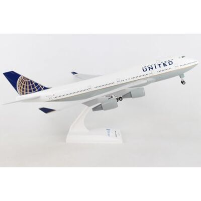 Daron Skymarks United 747-400 Post Co Merge Model Kit with Gear (1/200 Scale), White Daron Skymarks United 747-400 Post Co Merge Model Kit with Gear (1/200 Scale), White