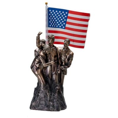 Pacific Giftware Trump Fight Figurka z żywicy, szczegółowe wykończenie z brązu, przedstawiające kultowy moment, kolekcjonerska z amerykańską flagą patriotyczną statuetką Trumpa do dekoracji domu i Pacific Giftware Trump Fight Figurka z żywicy, szczegółowe wykończenie z brązu, przedstawiające kultowy moment, kolekcjonerska z amerykańską flagą patriotyczną statuetką Trumpa do dekoracji domu i