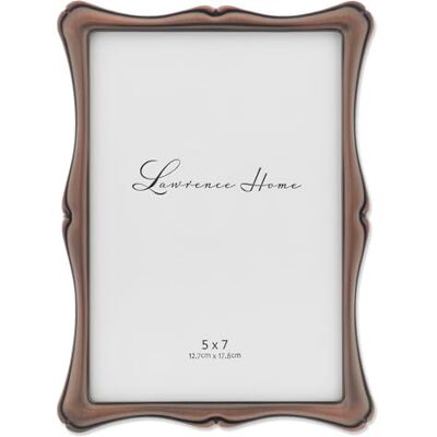 Lawrence Frames romantyczna ramka na zdjęcia 13 x 18 cm w kolorze brązu przetartego olejem (712157) Lawrence Frames romantyczna ramka na zdjęcia 13 x 18 cm w kolorze brązu przetartego olejem (712157)