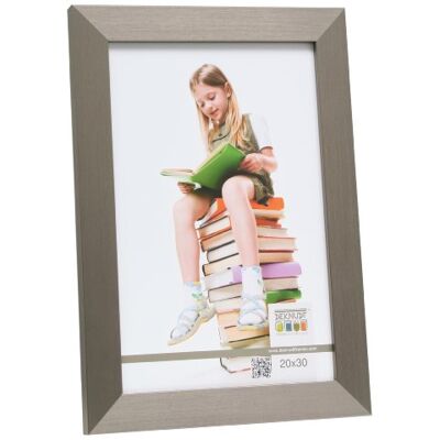 Deknudt Frames Ramka na zdjęcia Deknudt S42PD1-20.0 x 20.0 duża srebrna żywica 25,2 x 25,2 x 1,6 cm Deknudt Frames Ramka na zdjęcia Deknudt S42PD1-20.0 x 20.0 duża srebrna żywica 25,2 x 25,2 x 1,6 cm