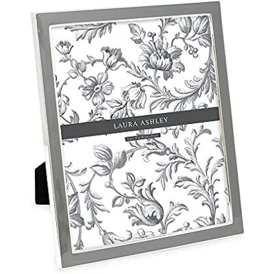 Laura Ashley Szara emaliowana ramka na zdjęcia, srebrna, metalowa krawędź ze sztalugą, na blat, blat, ekspozycję stołu, półkę na książki, biurko, wystrój ściany, galerię zdjęć (20 x 25 cm, szara Laura Ashley Szara emaliowana ramka na zdjęcia, srebrna, metalowa krawędź ze sztalugą, na blat, blat, ekspozycję stołu, półkę na książki, biurko, wystrój ściany, galerię zdjęć (20 x 25 cm, szara