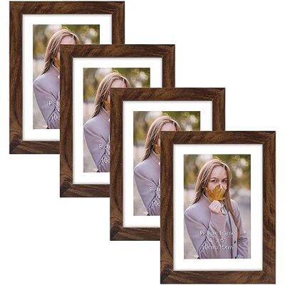 EXYGLO Zestaw 4 ramek na zdjęcia 10 x 15 cm, brązowe, rustykalne ramki na zdjęcia 15 x 10 z passe-partout lub 13 x 18 obrazów bez passe-partout lub stojaka ściennego lub stołowego EXYGLO Zestaw 4 ramek na zdjęcia 10 x 15 cm, brązowe, rustykalne ramki na zdjęcia 15 x 10 z passe-partout lub 13 x 18 obrazów bez passe-partout lub stojaka ściennego lub stołowego