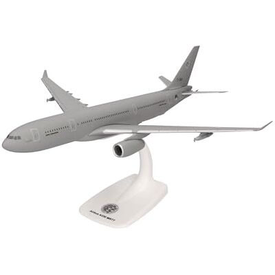 Herpa model Snap-Fit samolotu NATO Airbus A330 MRTT, Multinational Multirole Tanker Unit, Eindhoven Air Base, miniatura w skali 1:200, model kolekcjonerski, model z podstawką, tworzywo sztuczne Herpa model Snap-Fit samolotu NATO Airbus A330 MRTT, Multinational Multirole Tanker Unit, Eindhoven Air Base, miniatura w skali 1:200, model kolekcjonerski, model z podstawką, tworzywo sztuczne