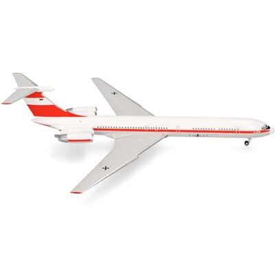 Herpa Model Samolotu Luftwaffe Flugbereitschaft Ilyushin IL-62M, miniatura w skali 1:200, przedmiot kolekcjonerski, model bez podstawki, metal Herpa Model Samolotu Luftwaffe Flugbereitschaft Ilyushin IL-62M, miniatura w skali 1:200, przedmiot kolekcjonerski, model bez podstawki, metal