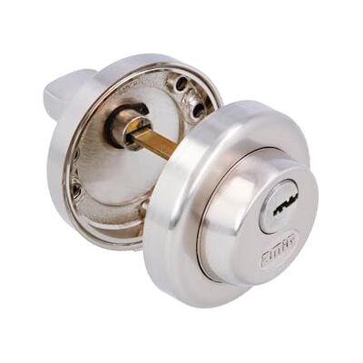 Amig 46R-KD nowoczesny design drzwi zamakowe z matowym chromowanym wykończeniem Ø 52 mm 3 klucze punktowe dla prywatności czworokąt 6 mm idealny do drzwi o grubości 35-45 mm Amig 46R-KD nowoczesny design drzwi zamakowe z matowym chromowanym wykończeniem Ø 52 mm 3 klucze punktowe dla prywatności czworokąt 6 mm idealny do drzwi o grubości 35-45 mm