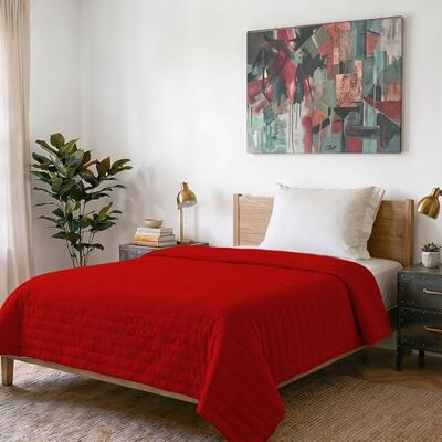 Italian Bed Linen Satynowa letnia kołdra, poliester, 170x250cm, Czerwony Italian Bed Linen Satynowa letnia kołdra, poliester, 170x250cm, Czerwony