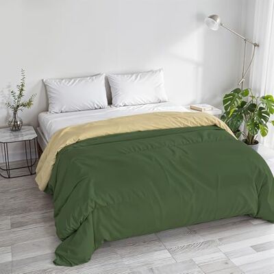 Italian Bed Linen Dwukolorowa kołdra zimowa BASIC, ciemnozielony/krem, 250x245 cm Italian Bed Linen Dwukolorowa kołdra zimowa BASIC, ciemnozielony/krem, 250x245 cm