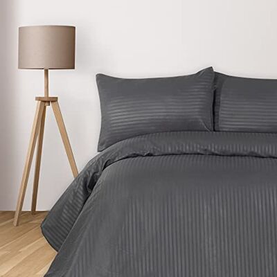 Komfortec Deluxe 2-częściowy komplet pościeli 140 x 200 cm, poszwa na kołdrę i poszewki na poduszkę z mikrofibry, zamek błyskawiczny, miękki i niegniotący się, antracytowy Komfortec Deluxe 2-częściowy komplet pościeli 140 x 200 cm, poszwa na kołdrę i poszewki na poduszkę z mikrofibry, zamek błyskawiczny, miękki i niegniotący się, antracytowy