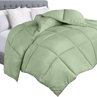 Utopia Bedding Pikowana kołdra z narożnymi zakładkami, alternatywna, z przeszyciem kasetowym, w rozmiarze king size (szałwiowa zieleń) Utopia Bedding Pikowana kołdra z narożnymi zakładkami, alternatywna, z przeszyciem kasetowym, w rozmiarze king size (szałwiowa zieleń)