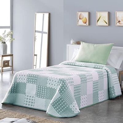 VIALMAN Lekka narzuta butikowa Sofia 21 na łóżko podwójne 135 cm Narzuta na łóżko 135 Rozmiar narzuta 230 x 270 cm, zielony VIALMAN Lekka narzuta butikowa Sofia 21 na łóżko podwójne 135 cm Narzuta na łóżko 135 Rozmiar narzuta 230 x 270 cm, zielony