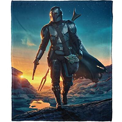 Northwest Jedwabny dotyk narzuta, 127 cm x 152 cm, Gwiezdne Wojny: Mandalorian Nightfall Northwest Jedwabny dotyk narzuta, 127 cm x 152 cm, Gwiezdne Wojny: Mandalorian Nightfall