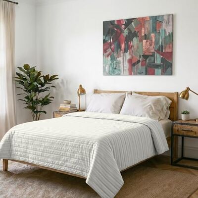 Italian Bed Linen Satynowa letnia kołdra, poliester, 260x250cm, Krem Italian Bed Linen Satynowa letnia kołdra, poliester, 260x250cm, Krem