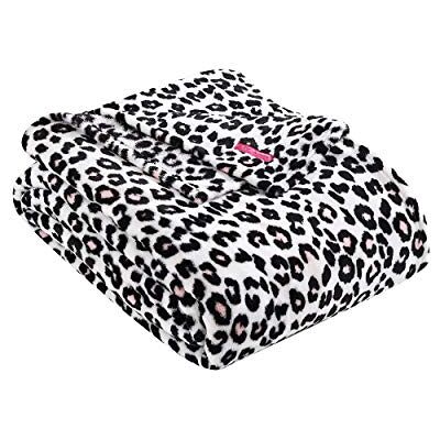 Betsey Johnson Kolekcja polarowa, koc – ultramiękki i przytulny pluszowy polar, lekki i ciepły, idealny na łóżko lub kanapę, King, Leopard Betsey Johnson Kolekcja polarowa, koc – ultramiękki i przytulny pluszowy polar, lekki i ciepły, idealny na łóżko lub kanapę, King, Leopard