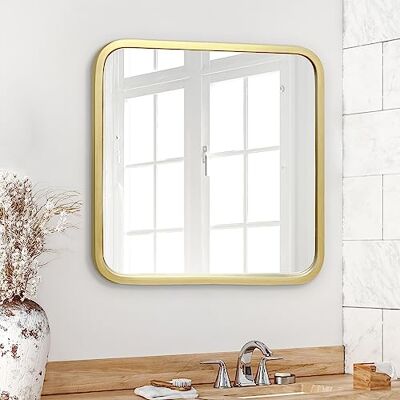 Americanflat Kwadratowe lustro w złotej ramie, 61 cm, z zaokrąglonymi narożnikami, lustro ścienne do sypialni, łazienki i salonu, duże lustro na ścianę z osprzętem do zawieszania Americanflat Kwadratowe lustro w złotej ramie, 61 cm, z zaokrąglonymi narożnikami, lustro ścienne do sypialni, łazienki i salonu, duże lustro na ścianę z osprzętem do zawieszania