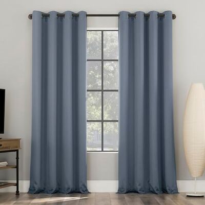 Sun Zero Nordic zestaw 2 sztuk teatralnych redukcji hałasu ekstremalnie 100% zaciemnienie przelotka zasłona para, 132 cm x 274 cm, niebieski denim blue Sun Zero Nordic zestaw 2 sztuk teatralnych redukcji hałasu ekstremalnie 100% zaciemnienie przelotka zasłona para, 132 cm x 274 cm, niebieski denim blue
