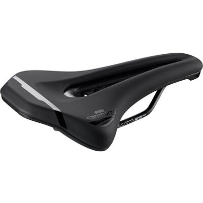 322CW403 Selle San Marco GROUND Shield Sport – Siodełko MTB/Off-Road z Ochroną Przed Błotem, Otworem Open Fit, Rama z Karbonowej Stali – Rozmiar L3, Czarny 322CW403 Selle San Marco GROUND Shield Sport – Siodełko MTB/Off-Road z Ochroną Przed Błotem, Otworem Open Fit, Rama z Karbonowej Stali – Rozmiar L3, Czarny
