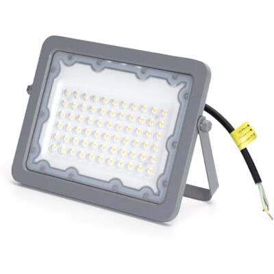 VoltShine Projektor LED o mocy 50 W, IP65, idealny do użytku na zewnątrz. Zapewnia naturalne światło 4000 K, idealne do oświetlania ogrodu, patio lub tarasu w każdą pogodę. Wytrzymały i wydajny. VoltShine Projektor LED o mocy 50 W, IP65, idealny do użytku na zewnątrz. Zapewnia naturalne światło 4000 K, idealne do oświetlania ogrodu, patio lub tarasu w każdą pogodę. Wytrzymały i wydajny.