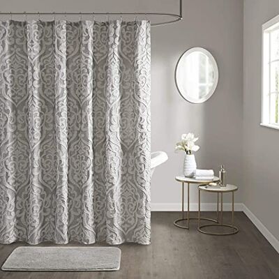 Madison Park Odette zasłona prysznicowa z tkaniny Luxe teksturowany żakard, adamaszkowy medalion, można prać w pralce, nowoczesna dekoracja łazienki, ochrona przed wzrokiem, 183 x 183 cm, srebrna Madison Park Odette zasłona prysznicowa z tkaniny Luxe teksturowany żakard, adamaszkowy medalion, można prać w pralce, nowoczesna dekoracja łazienki, ochrona przed wzrokiem, 183 x 183 cm, srebrna