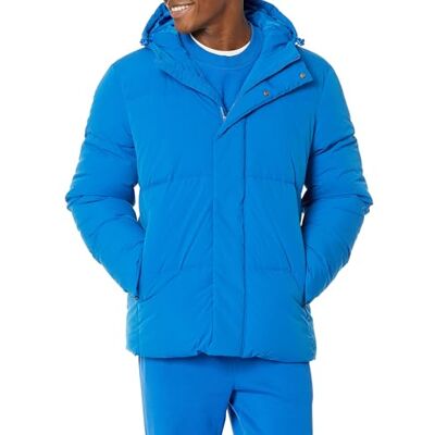 AEM20253F23_Bright Blue Amazon Essentials Męska bluza z kapturem z poliestru z recyklingu średniej długości (dostępna w dużych i wysokich), jasnoniebieska, XS AEM20253F23_Bright Blue Amazon Essentials Męska bluza z kapturem z poliestru z recyklingu średniej długości (dostępna w dużych i wysokich), jasnoniebieska, XS