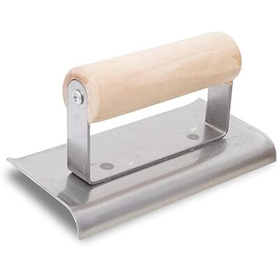 Marshalltown Stalowa kielnia do betonu R 10mm, L 13mm, zakrzywione końce z drewnianą rękojeścią wykonana z stal nierdzewna, wymiar kielni: 152x76 mm Marshalltown Stalowa kielnia do betonu R 10mm, L 13mm, zakrzywione końce z drewnianą rękojeścią wykonana z stal nierdzewna, wymiar kielni: 152x76 mm