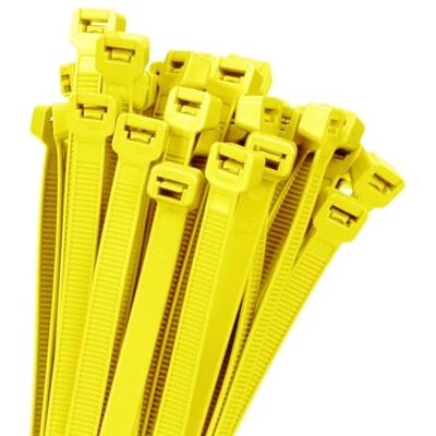 Zarivy Irene E27 Abażur w kolorze beżowym – wymiary 15 cm średnicy i wysokości 12 cm – otwarty stożek – idealnie nadaje się do dodania eleganckiego i lekkiego stylu do każdego pomieszczenia. Zarivy Irene E27 Abażur w kolorze beżowym – wymiary 15 cm średnicy i wysokości 12 cm – otwarty stożek – idealnie nadaje się do dodania eleganckiego i lekkiego stylu do każdego pomieszczenia.