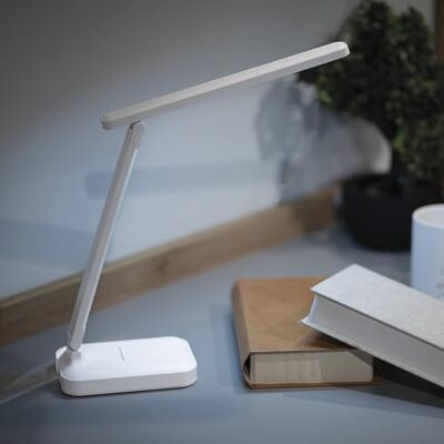 EMOS Akumulatorowa lampa stołowa LED AMY 5 W, jasność 200 lm, akumulator litowo-jonowy 800 mAh, czas świecenia 35 h, skórzana konstrukcja, podpórka na telefon, możliwość ściemniania, regulowana barwa EMOS Akumulatorowa lampa stołowa LED AMY 5 W, jasność 200 lm, akumulator litowo-jonowy 800 mAh, czas świecenia 35 h, skórzana konstrukcja, podpórka na telefon, możliwość ściemniania, regulowana barwa