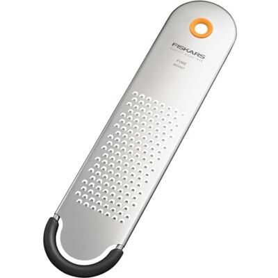 Fiskars Functional Form Fine Grater Osłona ostrza, ostrze ze stali nierdzewnej/uchwyt z tworzywa sztucznego, szary/czarny/pomarańczowy, 1079967 Fiskars Functional Form Fine Grater Osłona ostrza, ostrze ze stali nierdzewnej/uchwyt z tworzywa sztucznego, szary/czarny/pomarańczowy, 1079967