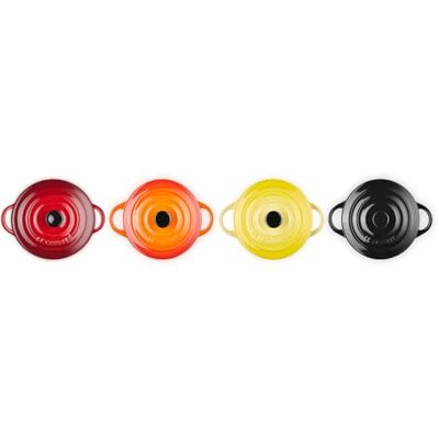 LE CREUSET Mini-Cocotte/zestaw do pieczenia, 4-częściowy, okrągły, po 200 ml, 10 x 5 cm, kamionka, ogień i płomień (żółty/wiśniowy/czerwony piecyk/czarny) LE CREUSET Mini-Cocotte/zestaw do pieczenia, 4-częściowy, okrągły, po 200 ml, 10 x 5 cm, kamionka, ogień i płomień (żółty/wiśniowy/czerwony piecyk/czarny)