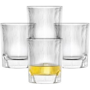 Schott Zwiesel Fave szklanka do whisky (zestaw 4 sztuk), nowoczesny tumbler do whisky z wypukłymi rowkami i wycięciami, szklanki kryształowe odporne na mycie w zmywarce (art. nr 124303) Schott Zwiesel Fave szklanka do whisky (zestaw 4 sztuk), nowoczesny tumbler do whisky z wypukłymi rowkami i wycięciami, szklanki kryształowe odporne na mycie w zmywarce (art. nr 124303)