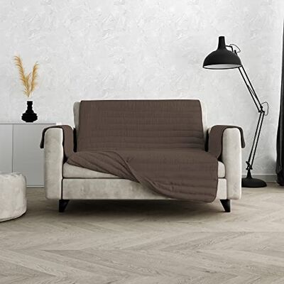 Italian Bed Linen Cozy antypoślizgowy i wodoodporny pokrowiec na sofę, brązowy, 2-osobowy Italian Bed Linen Cozy antypoślizgowy i wodoodporny pokrowiec na sofę, brązowy, 2-osobowy
