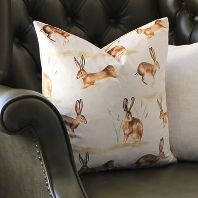 Evans Lichfield Country Running Hares akwarela pióro bogate wypełnienie poduszka Evans Lichfield Country Running Hares akwarela pióro bogate wypełnienie poduszka