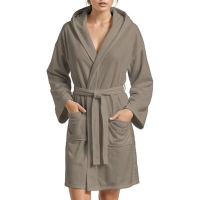 8056149480045 PETTI Artigiani Italiani Szlafrok z Mikrofibry Męski Damski z Kapturem, Kieszeniami, Paskiem, Unisex Szybkoschnący na Siłownię, Basen, Plażę, Spa, Taupe, S 8056149480045 PETTI Artigiani Italiani Szlafrok z Mikrofibry Męski Damski z Kapturem, Kieszeniami, Paskiem, Unisex Szybkoschnący na Siłownię, Basen, Plażę, Spa, Taupe, S