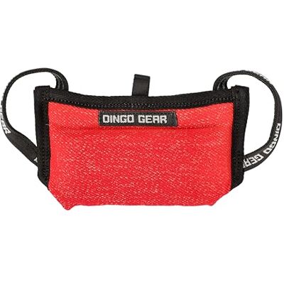 DINGO GEAR WWW.DINGOGEAR.COM 1977 DINGO GEAR mini poduszka gryząca ręcznie wykonana klin z 3 uchwytami do treningu gryzienia psa bardzo miękka niotka, czerwona S00524 DINGO GEAR WWW.DINGOGEAR.COM 1977 DINGO GEAR mini poduszka gryząca ręcznie wykonana klin z 3 uchwytami do treningu gryzienia psa bardzo miękka niotka, czerwona S00524