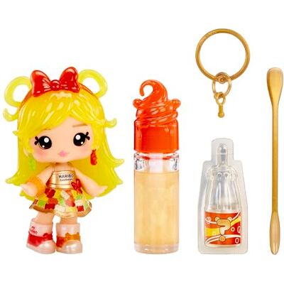 Yummiland x Licensed Sweets Lip Gloss Doll: Haribo Goldbears Sweetie Goldbears – w Zestawie Lalka, Błyszczyk DIY i Breloczek! Zabawa z Makijażem i Kolekcjonerska Gratka dla Dzieci od 4. Roku Życia Yummiland x Licensed Sweets Lip Gloss Doll: Haribo Goldbears Sweetie Goldbears – w Zestawie Lalka, Błyszczyk DIY i Breloczek! Zabawa z Makijażem i Kolekcjonerska Gratka dla Dzieci od 4. Roku Życia