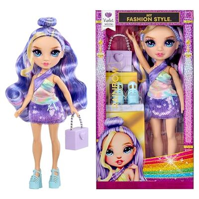 Rainbow High My Fashion Style – Violet – 28 cm fioletowa lalka modowa z ubrankiem, torebką i butami, ruchoma, kolekcjonerska, do zabawy, dla dzieci w wieku od 4 do 12+ Rainbow High My Fashion Style – Violet – 28 cm fioletowa lalka modowa z ubrankiem, torebką i butami, ruchoma, kolekcjonerska, do zabawy, dla dzieci w wieku od 4 do 12+