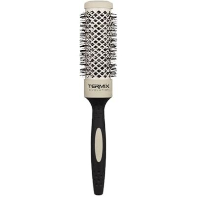Termix Evolution Soft Ø 32 okrągła szczotka termiczna ze specjalnym włosiem do cienkich włosów. Dostępna w 8 średnicach i w formacie paczki. Termix Evolution Soft Ø 32 okrągła szczotka termiczna ze specjalnym włosiem do cienkich włosów. Dostępna w 8 średnicach i w formacie paczki.