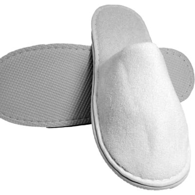 5552 Kickick® 10 par kapci Jednorazowe antypoślizgowe kapcie zamknięte w gąbce Jeden rozmiar Pokryte parą Dla gości, hoteli i SPA Kolor biały Miękki z wodoodpornym dnem, Biały 5552 Kickick® 10 par kapci Jednorazowe antypoślizgowe kapcie zamknięte w gąbce Jeden rozmiar Pokryte parą Dla gości, hoteli i SPA Kolor biały Miękki z wodoodpornym dnem, Biały