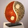 Woru Lampa stołowa Ying Yang na drewnianej stopie 33 cm