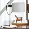 Oluce Coupé - ponadczasowa lampa stołowa w kolorze białym