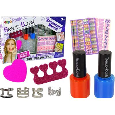 Lean Toys Zestaw Do Malowania Paznokci Naklejki + 4 Pierścionki Lean Toys Zestaw Do Malowania Paznokci Naklejki + 4 Pierścionki