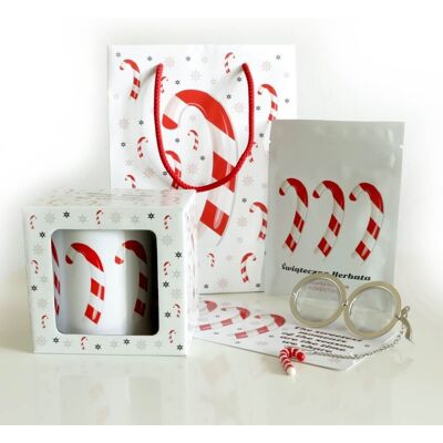 Cup&You Candy Set. Świąteczny Prezent – Uroczy Zestaw Prezentowy Z Owocową Herbatą Bożonarodzeniową, Kubkiem, Zaparzaczem Z Zawieszką Laską I Pocztówką Ze Ś.. Cup&You Candy Set. Świąteczny Prezent – Uroczy Zestaw Prezentowy Z Owocową Herbatą Bożonarodzeniową, Kubkiem, Zaparzaczem Z Zawieszką Laską I Pocztówką Ze Ś..