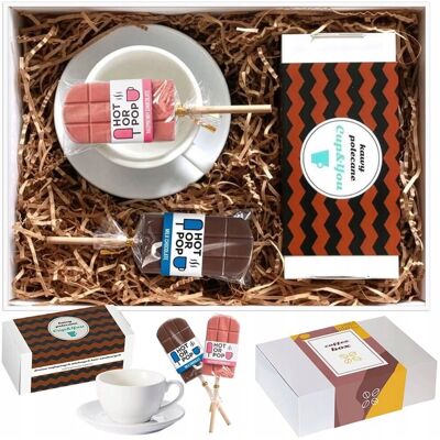 Cup&You ZESTAW PREZENTOWY BOX Z KAWĄ PREMIUM MIX 20 SMAKÓW CZEKOLADOWE LIZAKI FILIŻANKA ZE SPODKIEM - PREZENT UPOMINEK DLA KOBIETY FACETA MĘŻCZYZNY NIEJ NIEGO Cup&You ZESTAW PREZENTOWY BOX Z KAWĄ PREMIUM MIX 20 SMAKÓW CZEKOLADOWE LIZAKI FILIŻANKA ZE SPODKIEM - PREZENT UPOMINEK DLA KOBIETY FACETA MĘŻCZYZNY NIEJ NIEGO