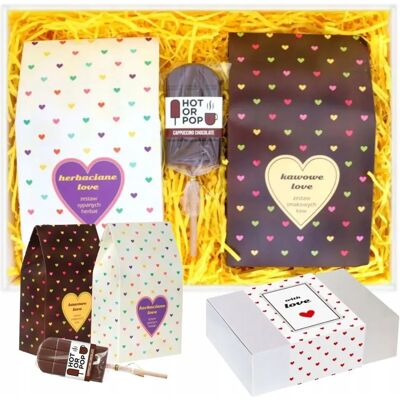 Cup&You Zestaw Prezentowy Upominkowy 'Love Box' - Kawy, Herbaty, Lizak Czekoladowy - Prezent Upominek Na Walentynki Dla Chłopaka Dziewczyny Niej Niego Żony .. Cup&You Zestaw Prezentowy Upominkowy 'Love Box' - Kawy, Herbaty, Lizak Czekoladowy - Prezent Upominek Na Walentynki Dla Chłopaka Dziewczyny Niej Niego Żony ..