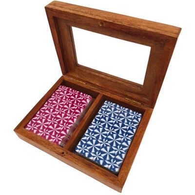 Giftdeco, Zestaw Kart W Eleganckiej Drewnianej Skrzynce Ze Szklanym Wieczkiem Giftdeco, Zestaw Kart W Eleganckiej Drewnianej Skrzynce Ze Szklanym Wieczkiem