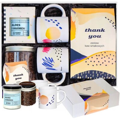 Cup&You Gotowy zestaw prezentowy „Big Box Thank You“ – kawy smakowe PREMIUM świeca sojowa kubek x2 kawa waniliowa prezent upominek podziękowanie dla kobiety.. Cup&You Gotowy zestaw prezentowy „Big Box Thank You“ – kawy smakowe PREMIUM świeca sojowa kubek x2 kawa waniliowa prezent upominek podziękowanie dla kobiety..