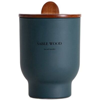 HOMLA Świeca zapachowa SABLE WOOD Secret Garden 400 g HOMLA Świeca zapachowa SABLE WOOD Secret Garden 400 g