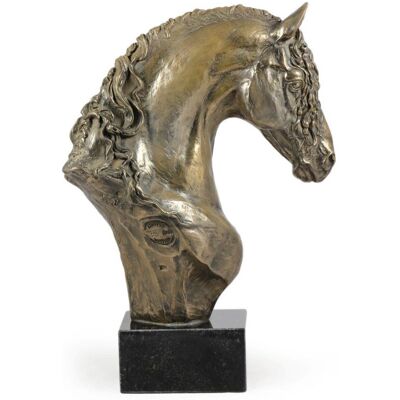 Koń fryzyjski Mary. - duża statuetka z koniem, popiersie na kamiennej podstawie, prestiżowa nagroda w konkursie marki Art-Dog Koń fryzyjski Mary. - duża statuetka z koniem, popiersie na kamiennej podstawie, prestiżowa nagroda w konkursie marki Art-Dog